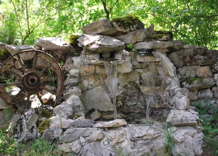 Etno Selo Dodig Chata *