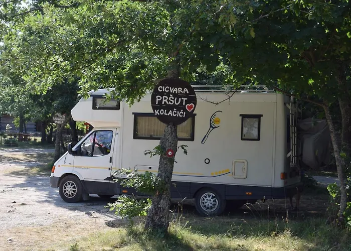 Etno Selo Dodig Chata